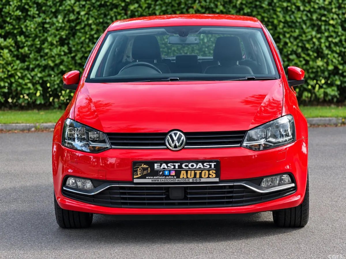 Volkswagen Polo Hatchback, Petrol, 2017, Red