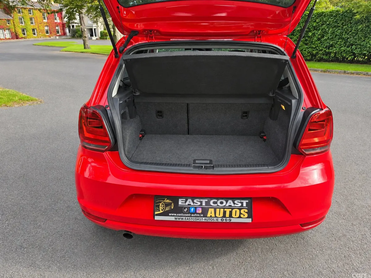 Volkswagen Polo Hatchback, Petrol, 2017, Red