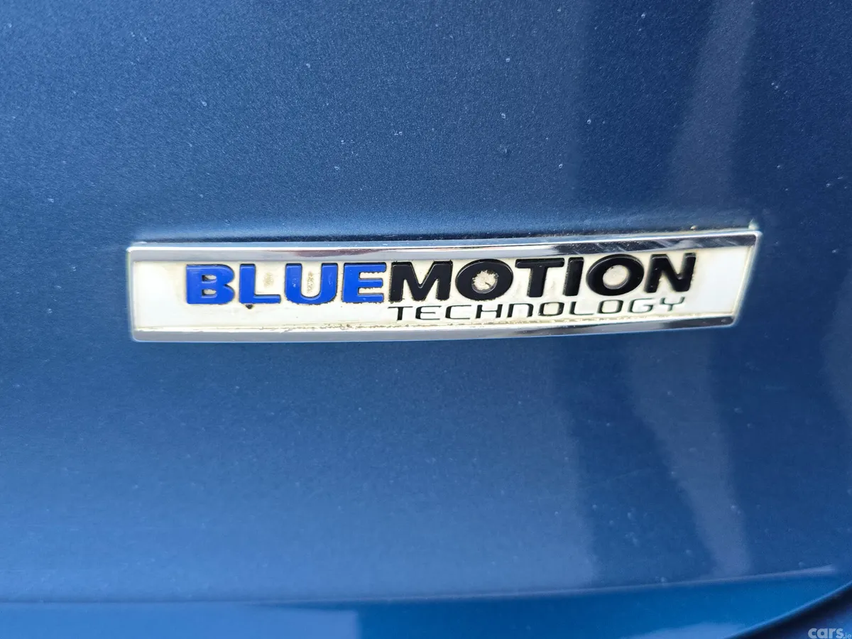 Volkswagen Polo Hatchback, Petrol, 2016, Blue