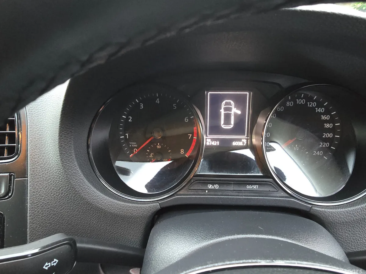 Volkswagen Polo Hatchback, Petrol, 2016, Blue