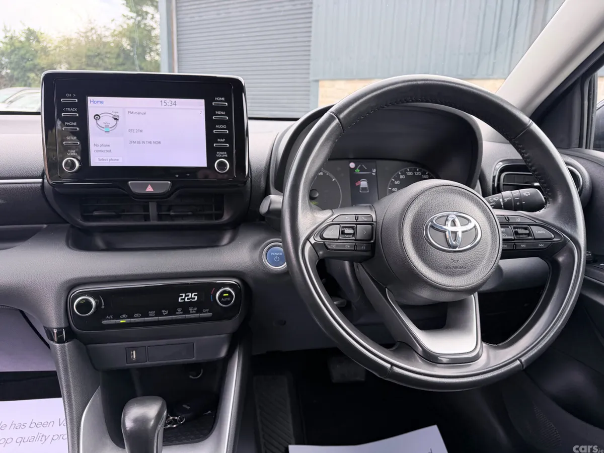 Toyota Yaris Hatchback, Petrol Hybrid, 2024, Black