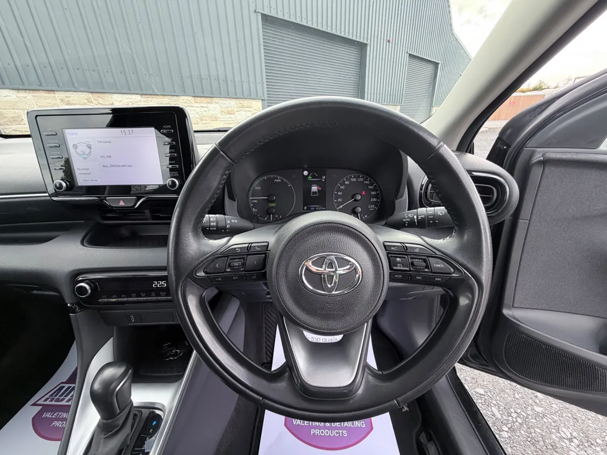 Toyota Yaris Hatchback, Petrol Hybrid, 2024, Black