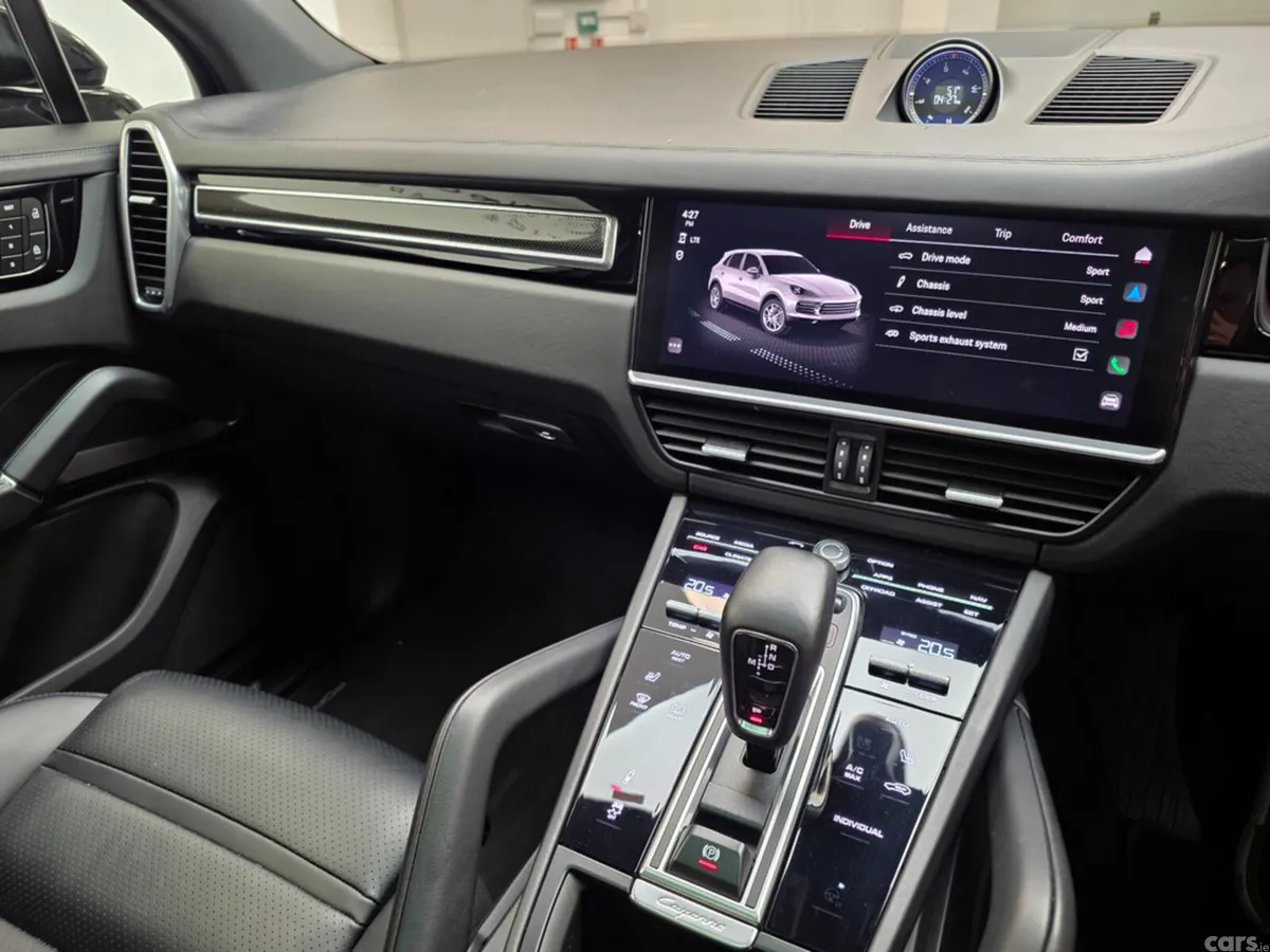 Porsche Cayenne Estate, Petrol Hybrid, 2023, Grey