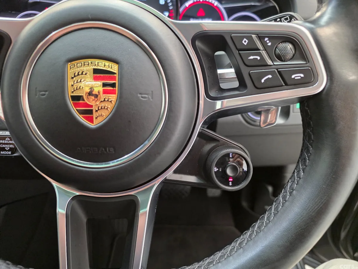 Porsche Cayenne Estate, Petrol Hybrid, 2023, Grey