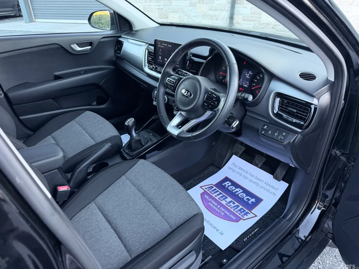Kia Stonic Hatchback, Petrol, 2021, Black