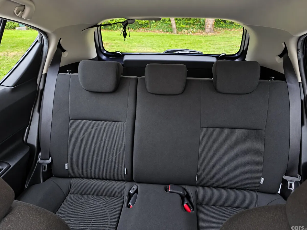 Toyota Aqua Hatchback, Petrol Hybrid, 2018, Blue