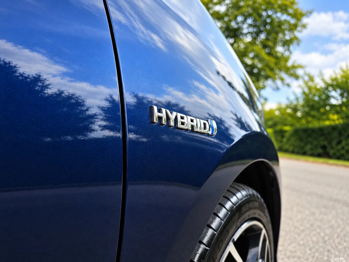 Toyota Aqua Hatchback, Petrol Hybrid, 2018, Blue