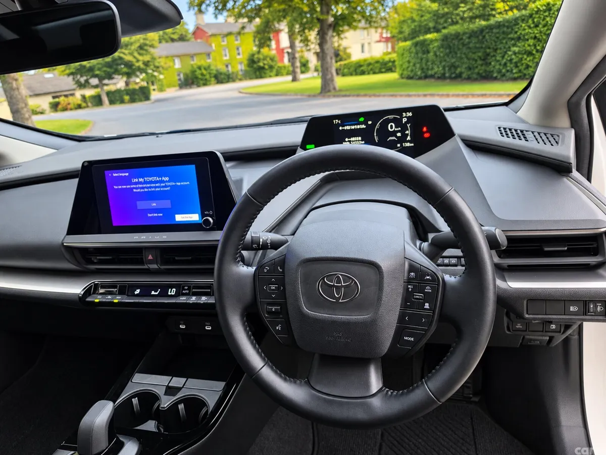 Toyota Prius Saloon, Petrol Hybrid, 2023, White