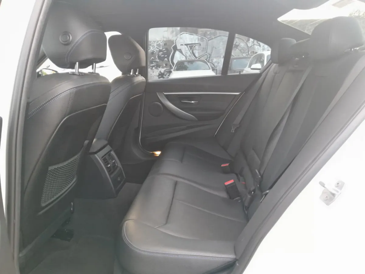 BMW 3-Series Saloon, Petrol Plug-in Hybrid, 2018, White