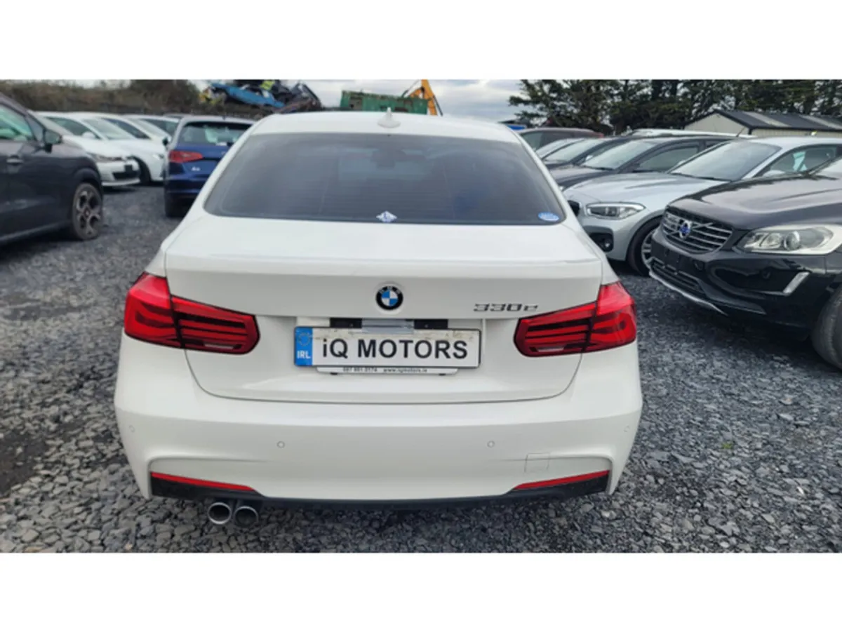 BMW 3-Series Saloon, Petrol Plug-in Hybrid, 2016, White