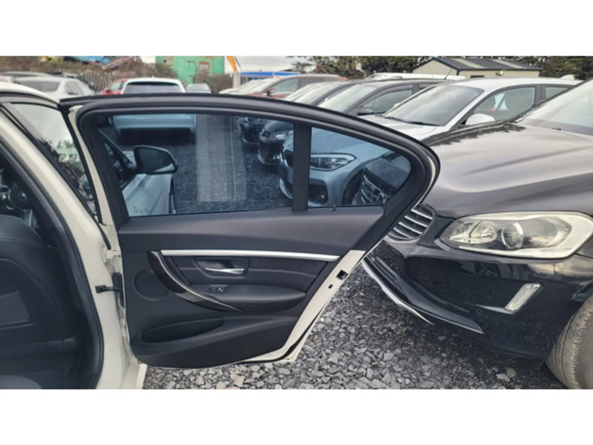 BMW 3-Series Saloon, Petrol Plug-in Hybrid, 2016, White