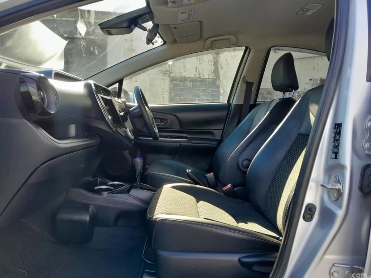 Toyota Aqua Hatchback, Petrol Hybrid, 2019, Silver