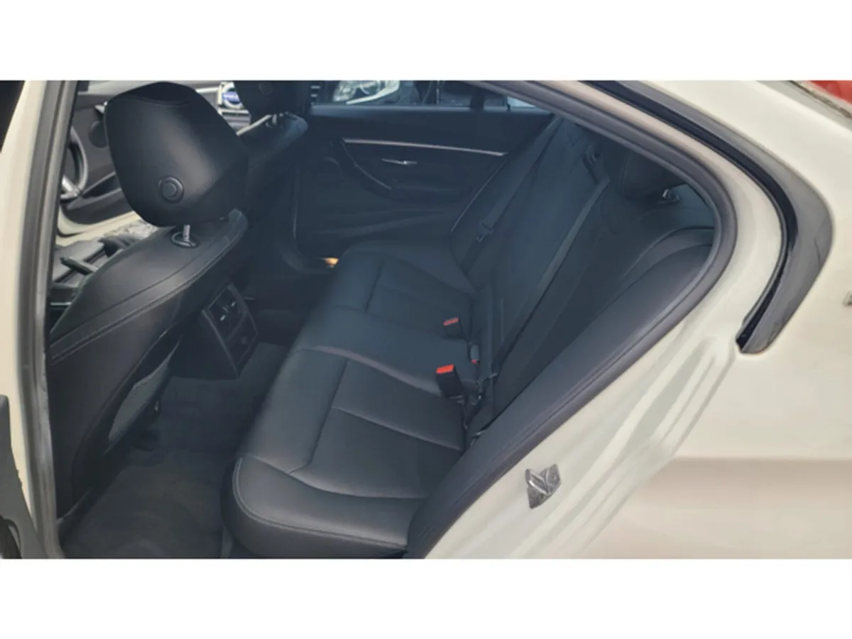 BMW 3-Series Saloon, Petrol Plug-in Hybrid, 2016, White