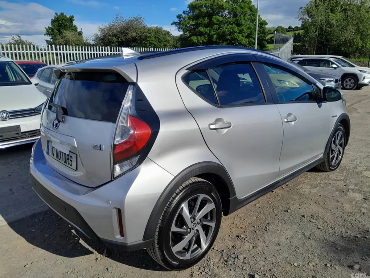 Toyota Aqua Hatchback, Petrol Hybrid, 2019, Silver