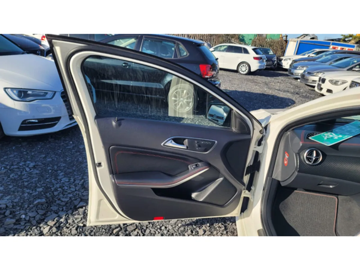 Mercedes-Benz A-Class Hatchback, Petrol, 2014, White