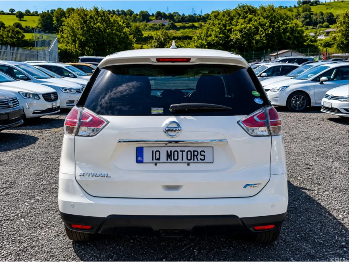 Nissan X-Trail SUV, Petrol Hybrid, 2017, White