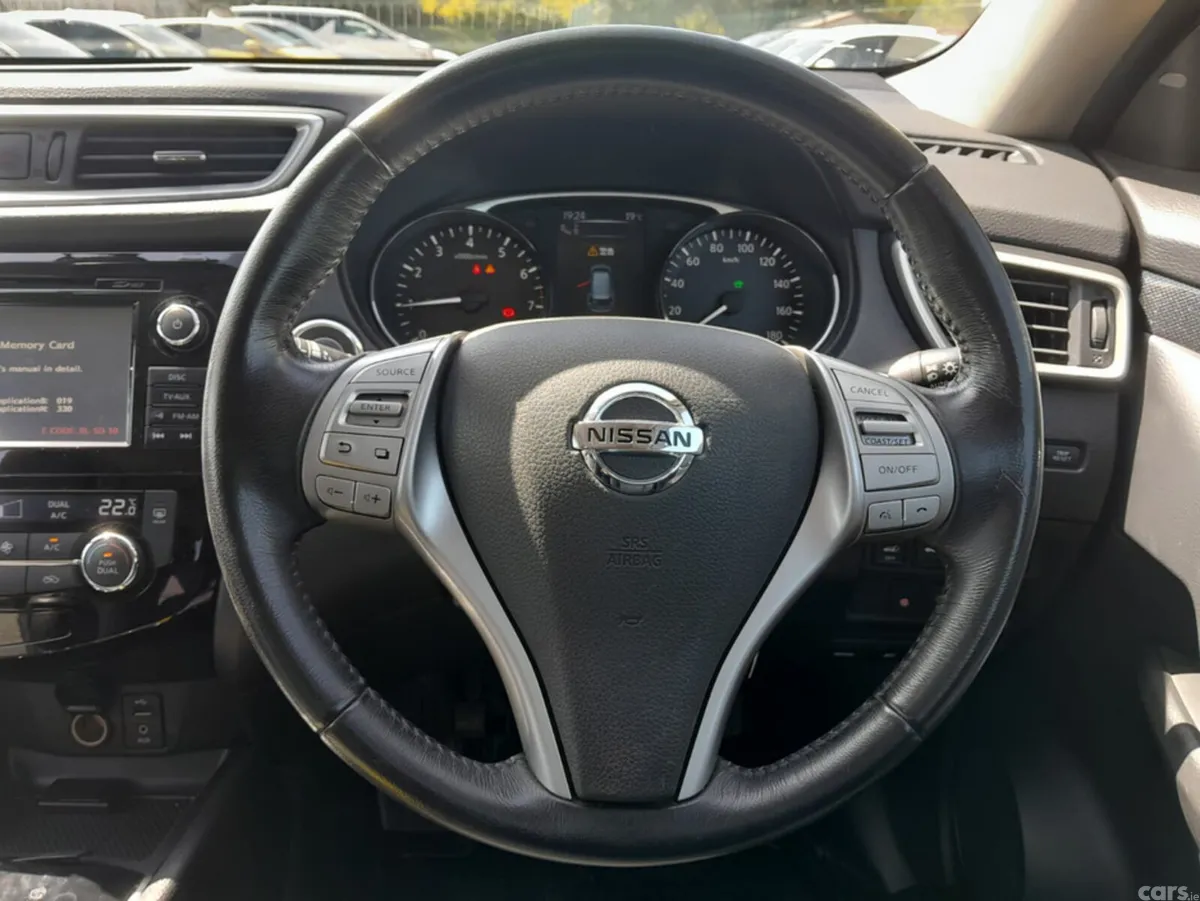 Nissan X-Trail SUV, Petrol Hybrid, 2017, White