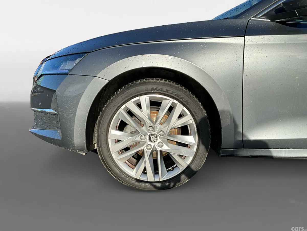 Skoda Octavia Hatchback, Diesel, 2026, Grey