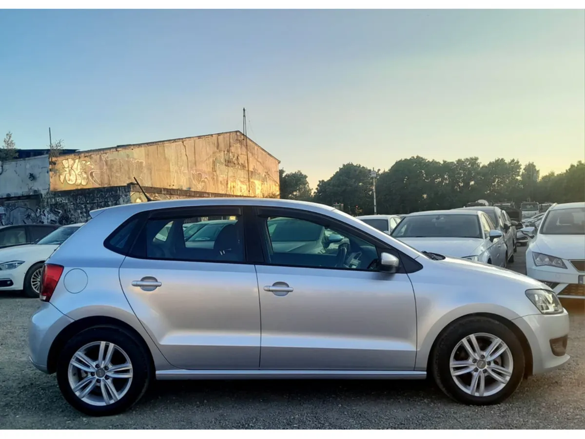 Volkswagen Polo Hatchback, Petrol, 2012, Silver