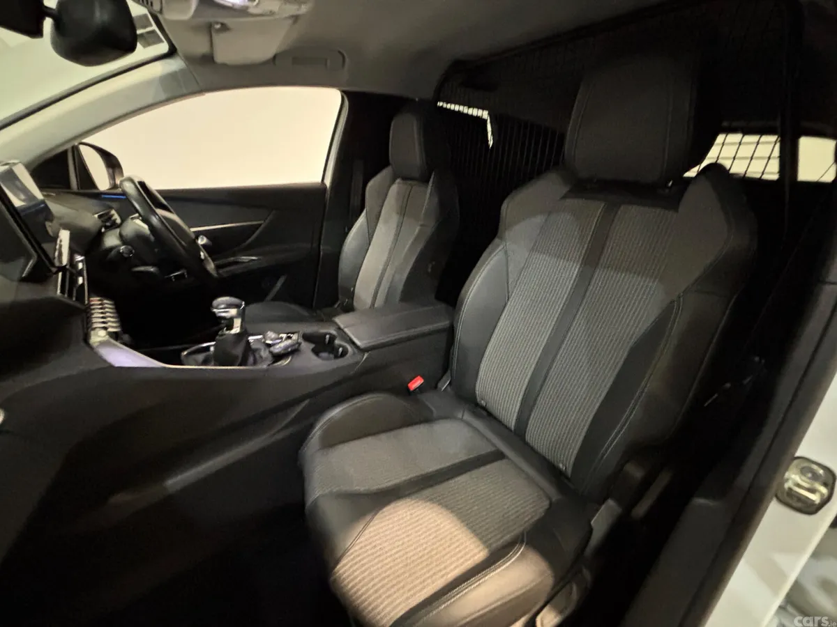 Peugeot 3008 Van, Diesel, 2022, White