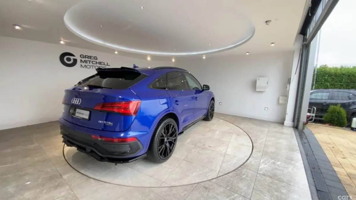 Audi Q5 SUV, Petrol Hybrid, 2023, Blue
