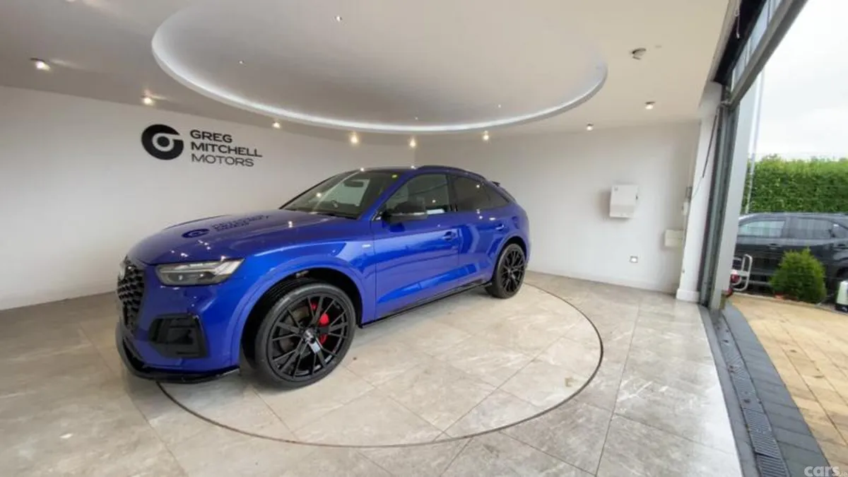 Audi Q5 SUV, Petrol Hybrid, 2023, Blue
