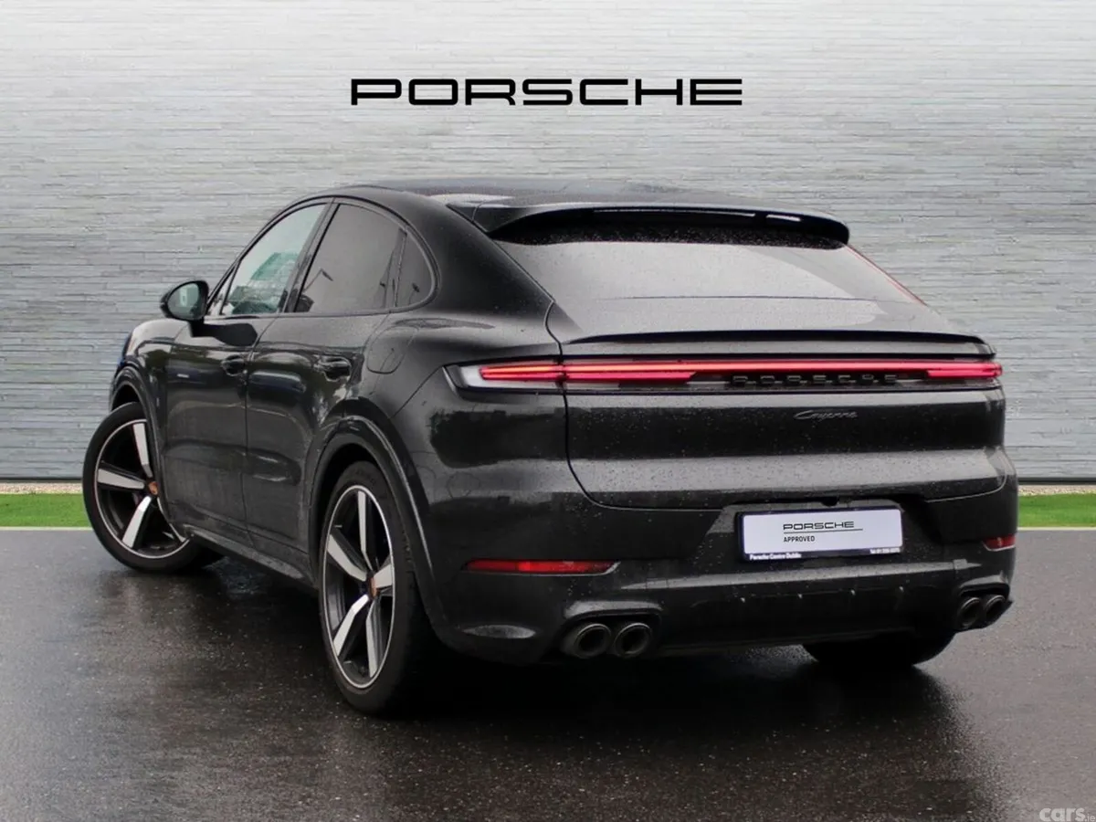 Porsche Cayenne SUV, Petrol Plug-in Hybrid, 2026, Black