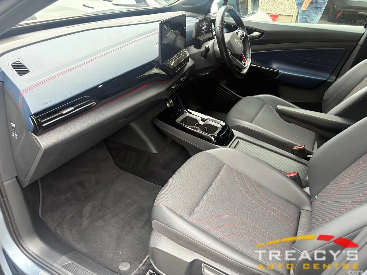 Volkswagen ID.5 Estate, Electric, 2022, Blue