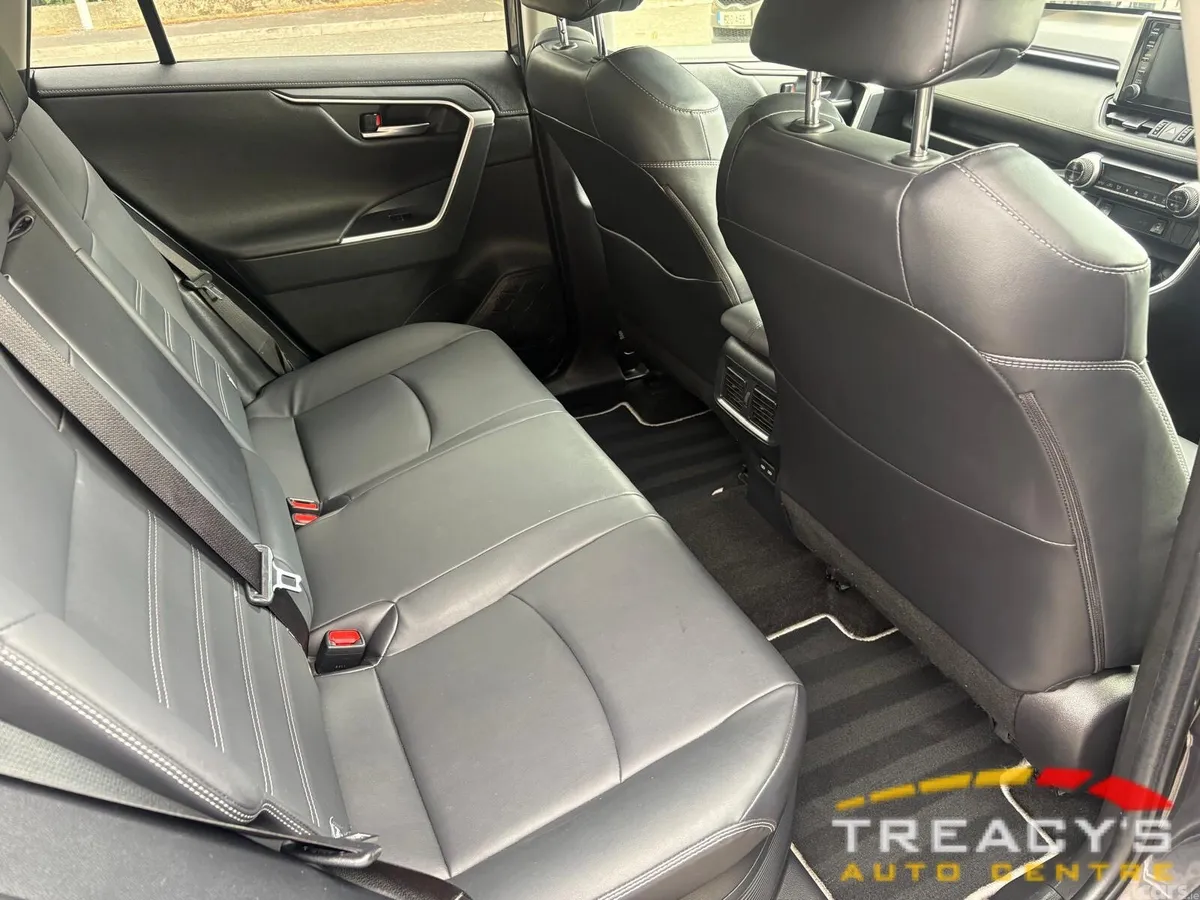 Toyota RAV4 SUV, Petrol Hybrid, 2022, Grey