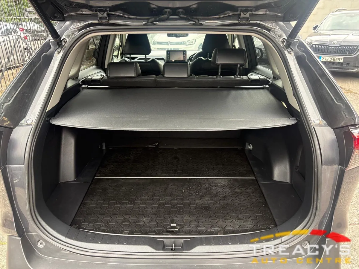 Toyota RAV4 SUV, Petrol Hybrid, 2022, Grey