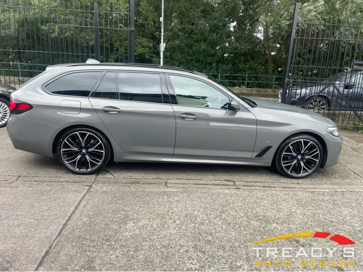 BMW 5-Series Estate, Diesel, 2022, Grey