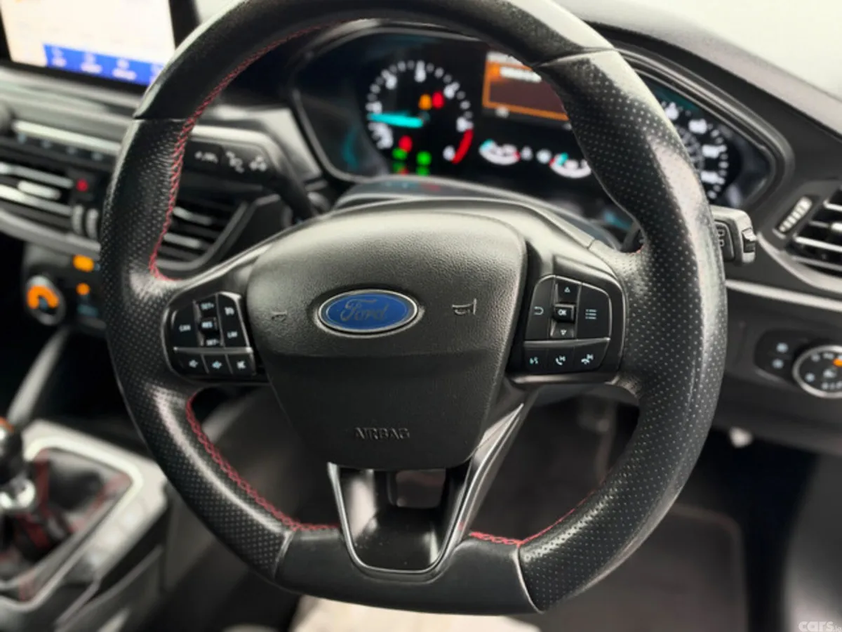 Ford Focus Hatchback, Diesel, 2020, Black