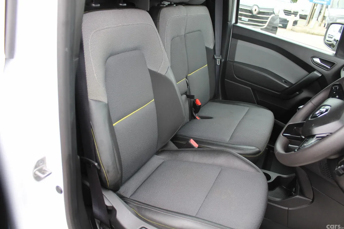 Renault Kangoo Van, Diesel, 2024, White
