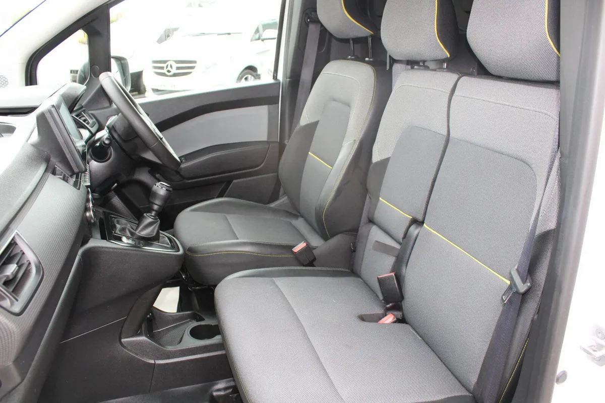 Renault Kangoo Van, Diesel, 2024, White