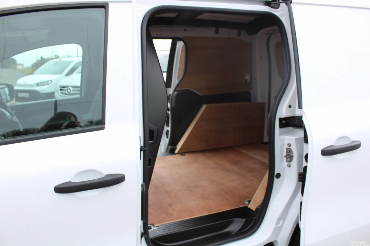 Renault Kangoo Van, Diesel, 2024, White