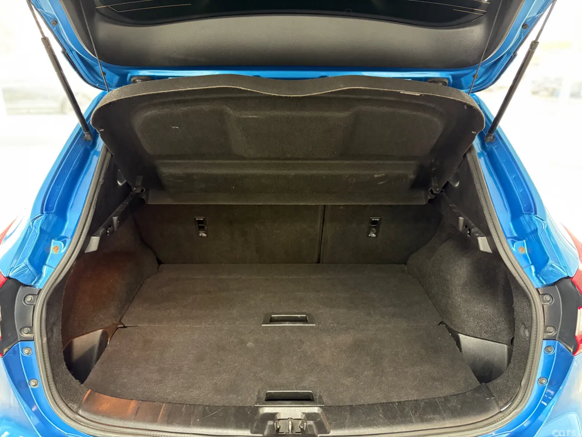 Nissan Qashqai Hatchback, Diesel, 2018, Blue