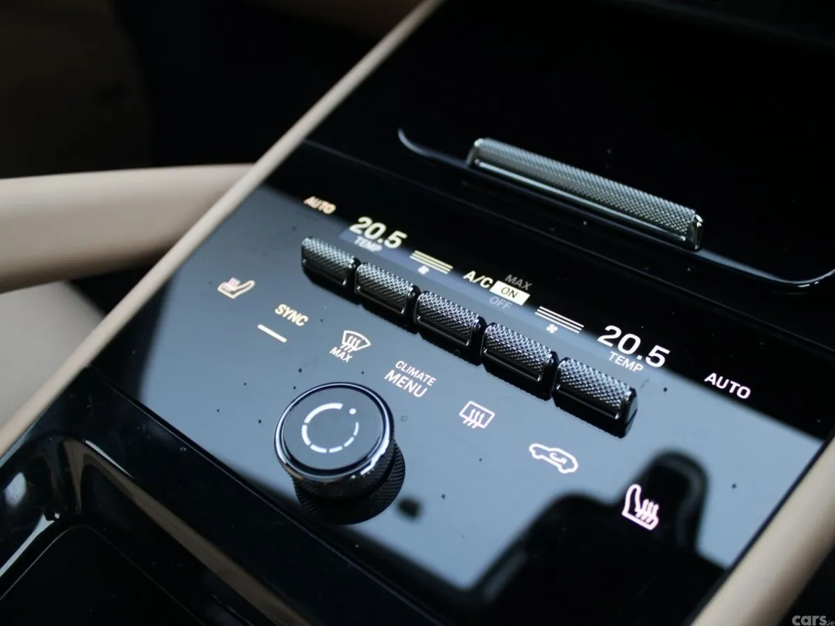 Porsche Cayenne SUV, Petrol Plug-in Hybrid, 2026, Black