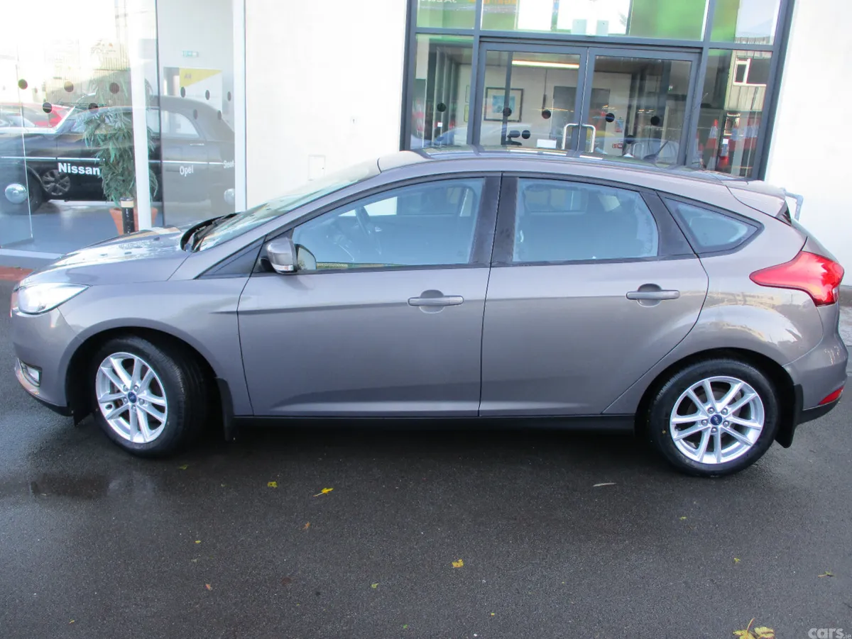 Ford Focus Hatchback, Diesel, 2016, Brown