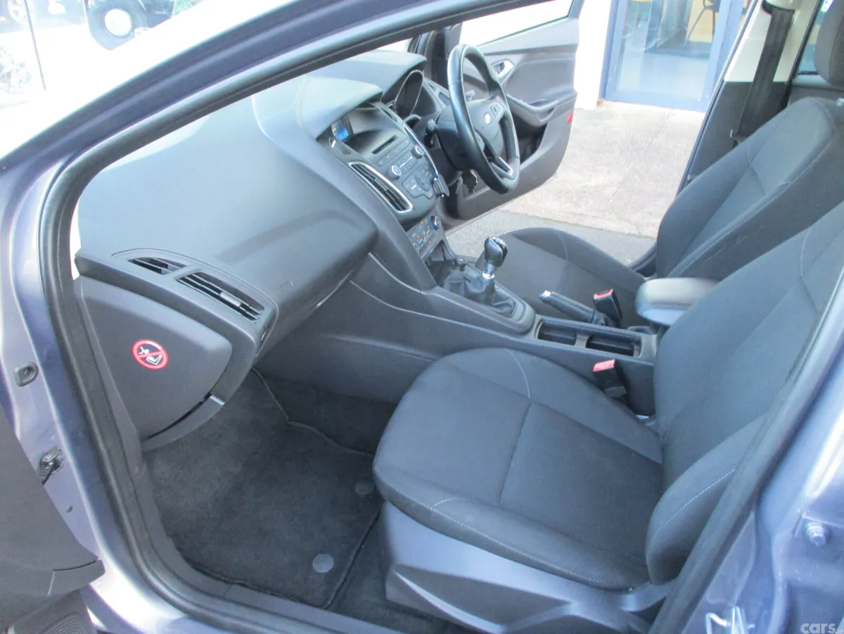 Ford Focus Hatchback, Diesel, 2016, Brown