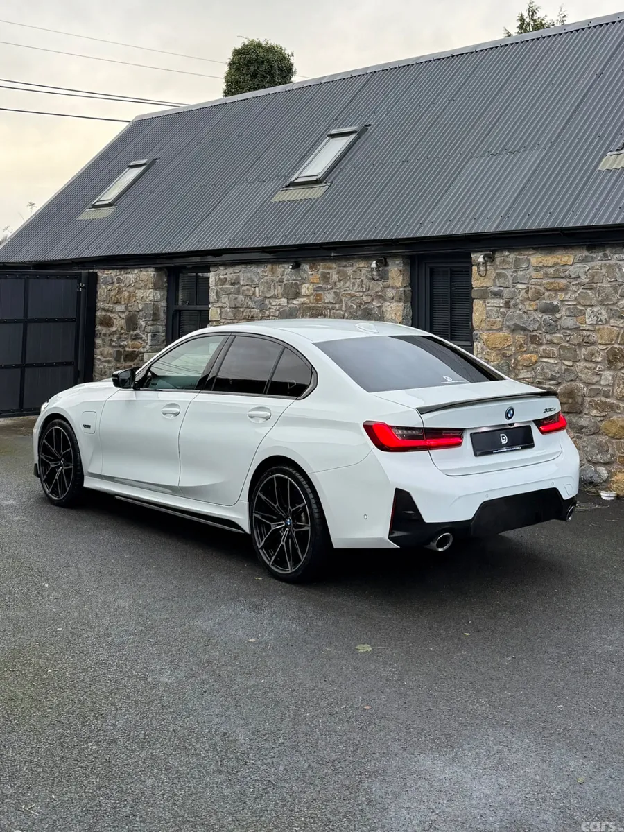 BMW 3-Series Saloon, Petrol Plug-in Hybrid, 2023, White