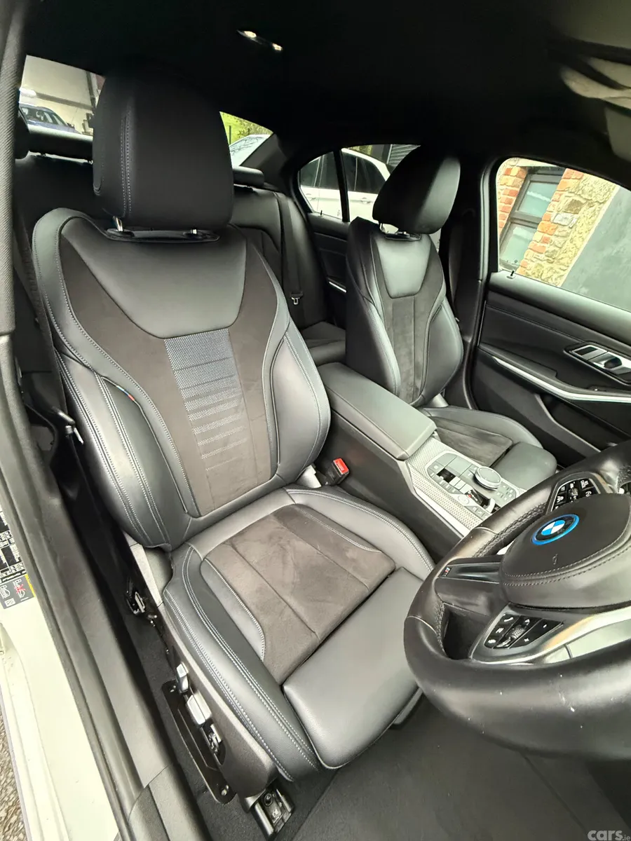 BMW 3-Series Saloon, Petrol Plug-in Hybrid, 2023, White