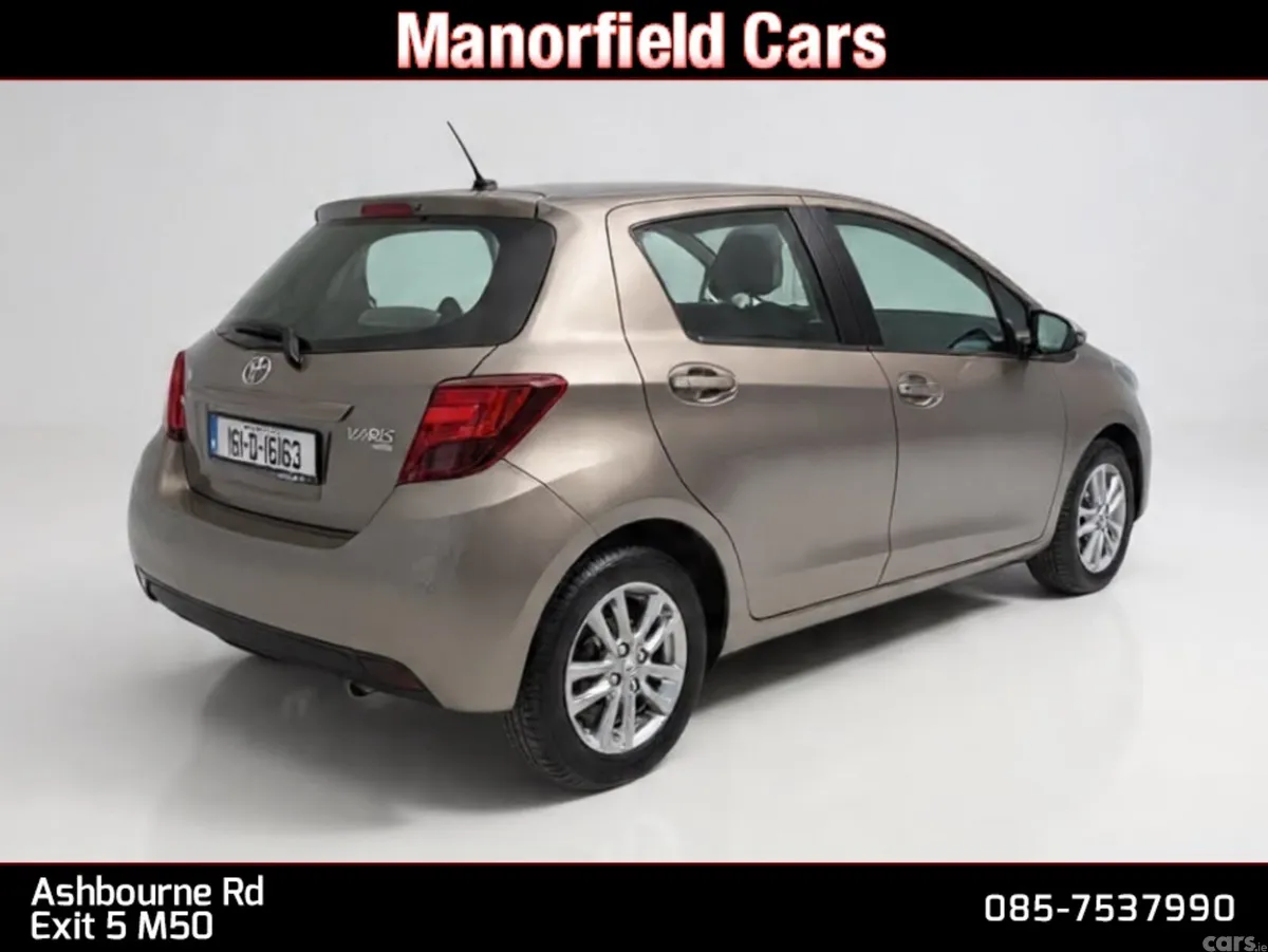Toyota Yaris Hatchback, Petrol, 2016, Grey