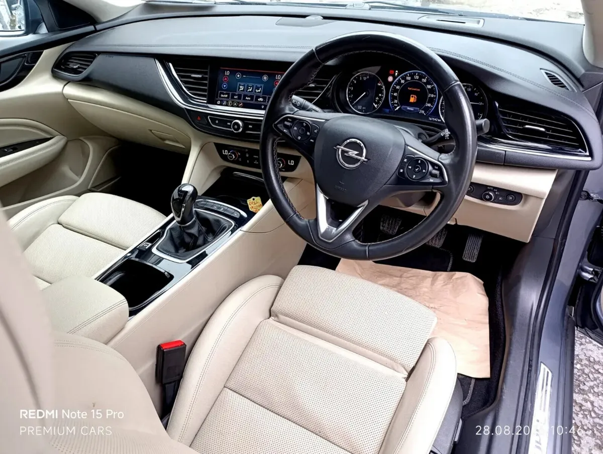 Opel Insignia Hatchback, Diesel, 2019, Grey
