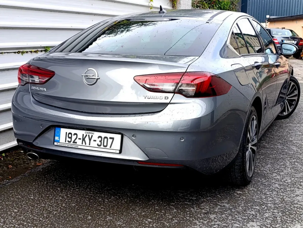 Opel Insignia Hatchback, Diesel, 2019, Grey