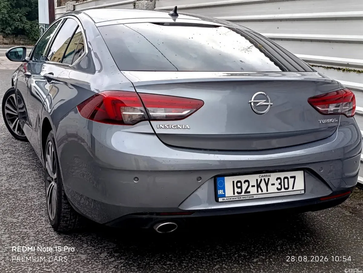 Opel Insignia Hatchback, Diesel, 2019, Grey