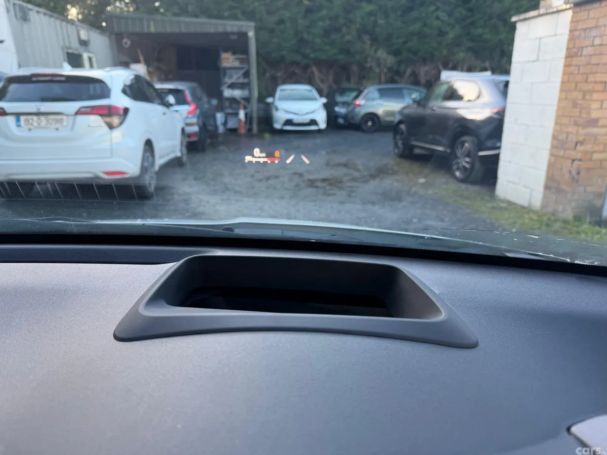 Toyota Yaris Hatchback, Petrol Hybrid, 2021, White