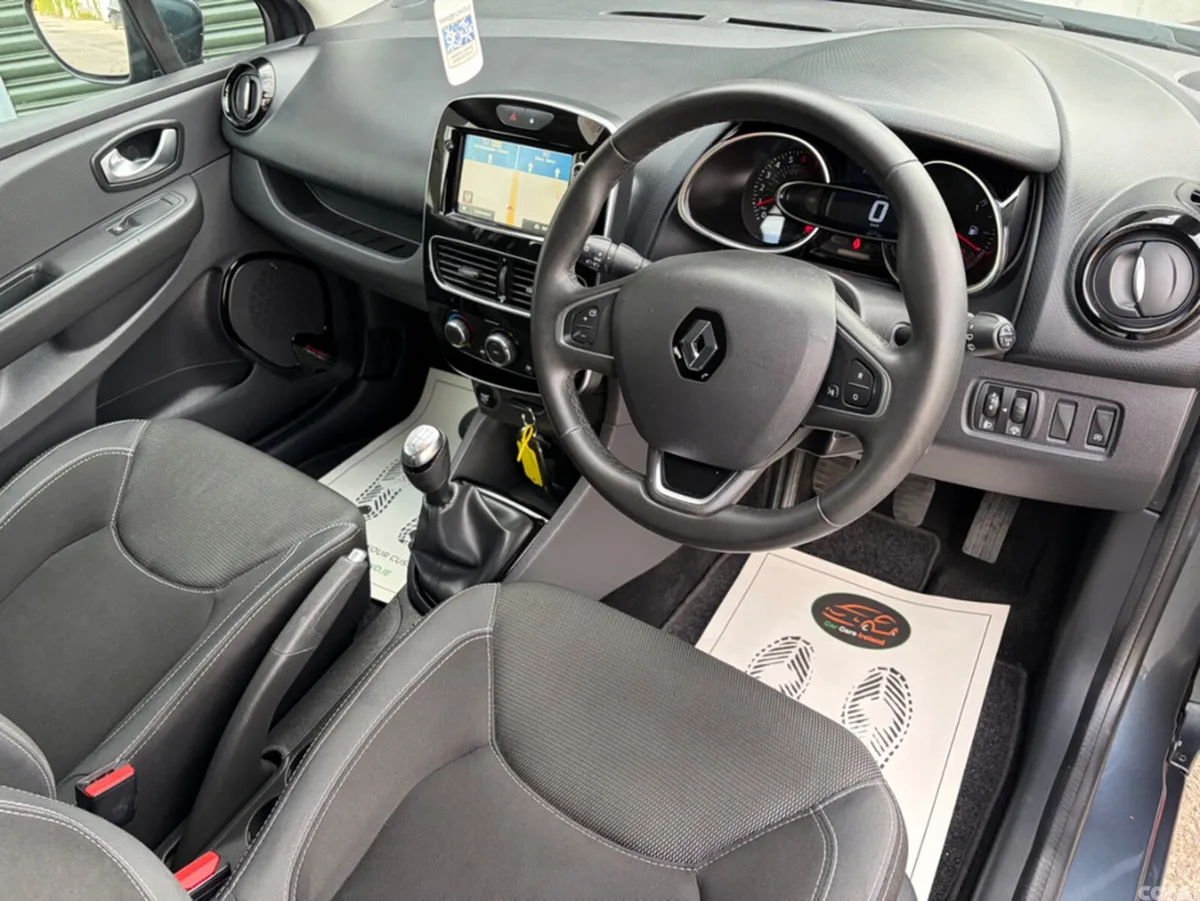 Renault Clio Hatchback, Petrol, 2019, Grey