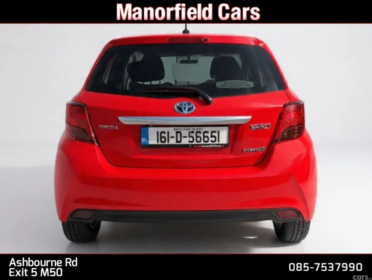 Toyota Yaris Hatchback, Petrol Hybrid, 2016, Red
