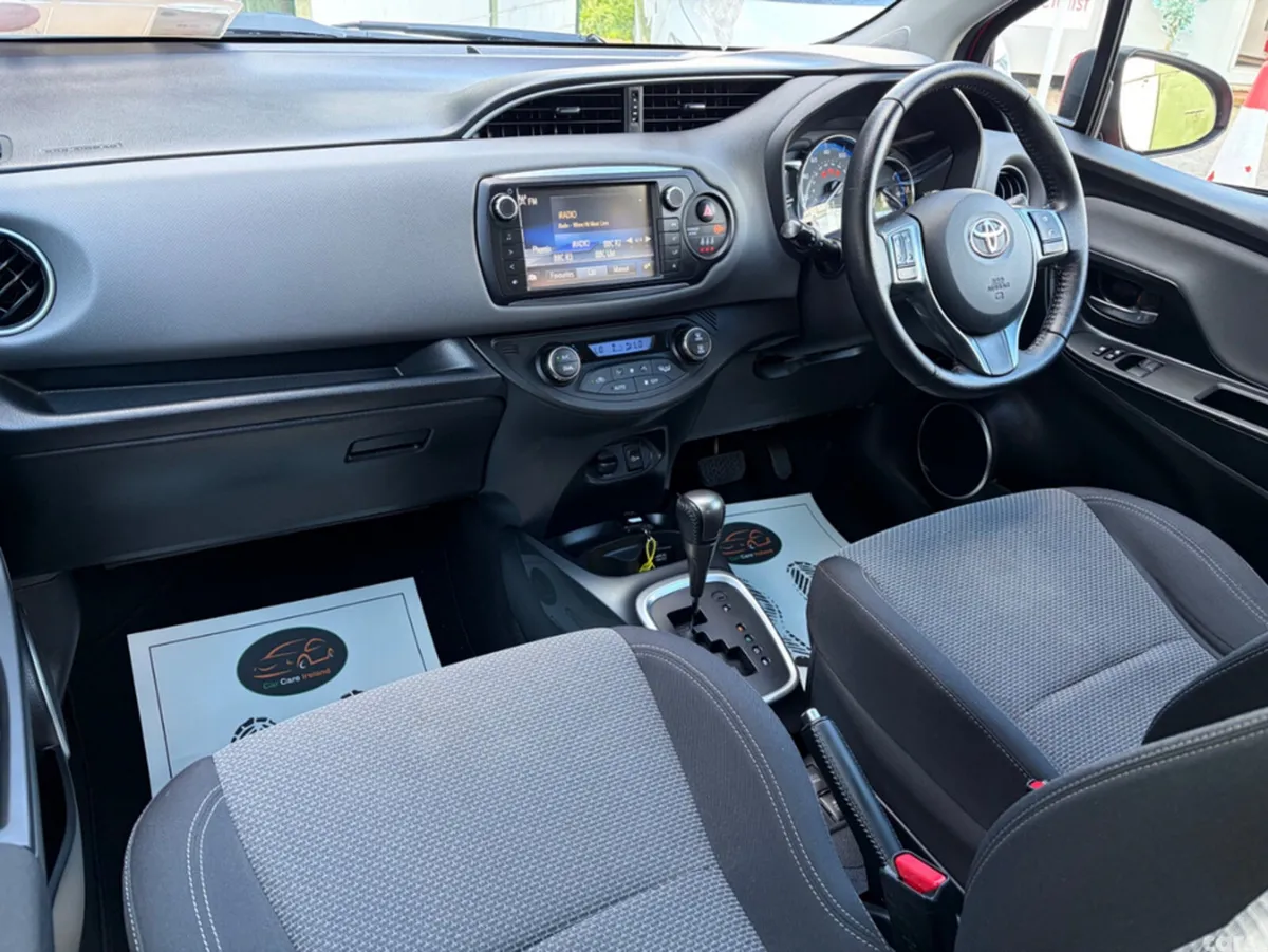 Toyota Yaris Hatchback, Petrol Hybrid, 2016, Red