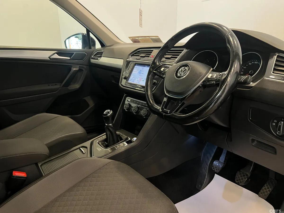 Volkswagen Tiguan SUV, Diesel, 2017, Blue